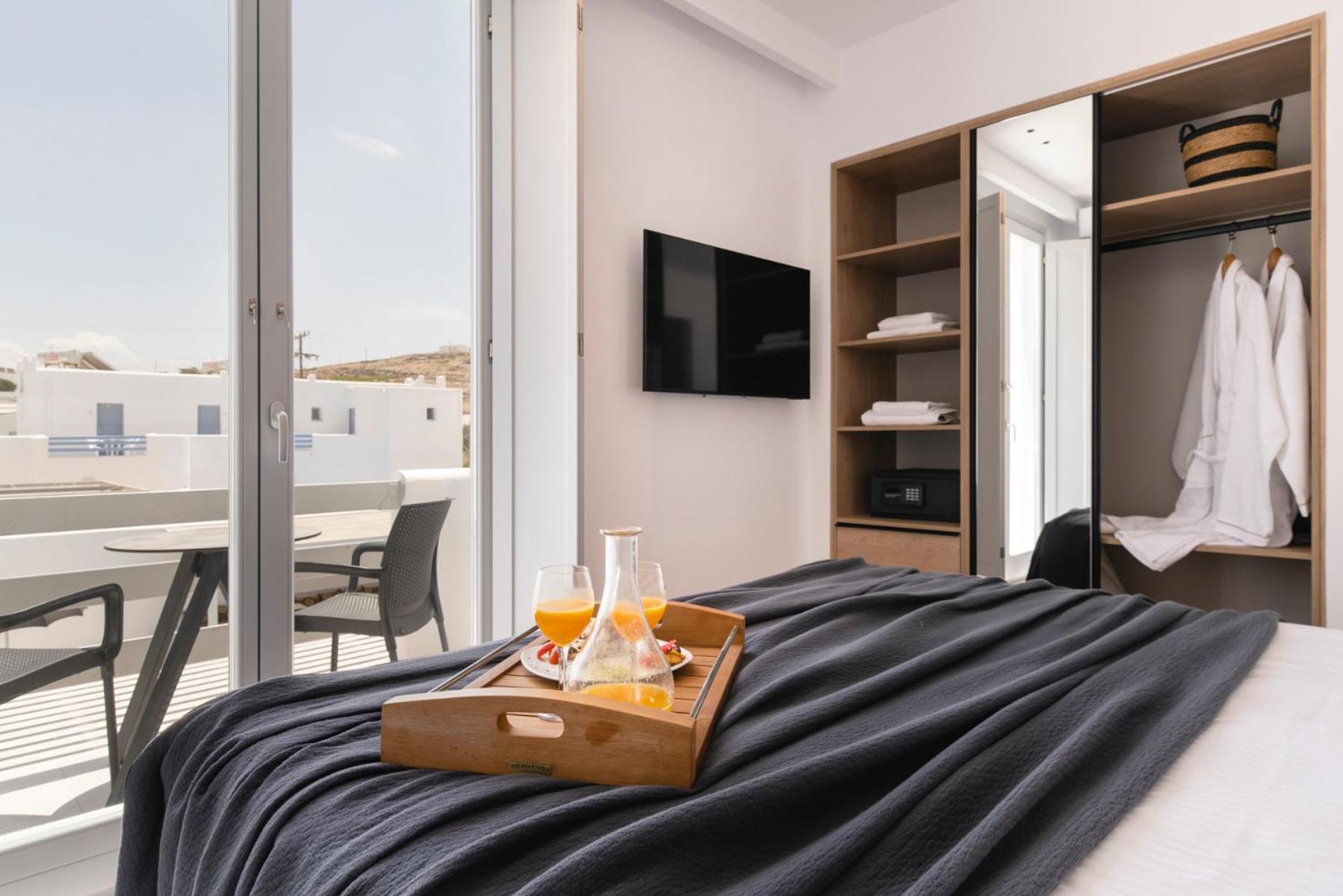 Quartano Suites By Heliessa, Adults Only Науса Экстерьер фото