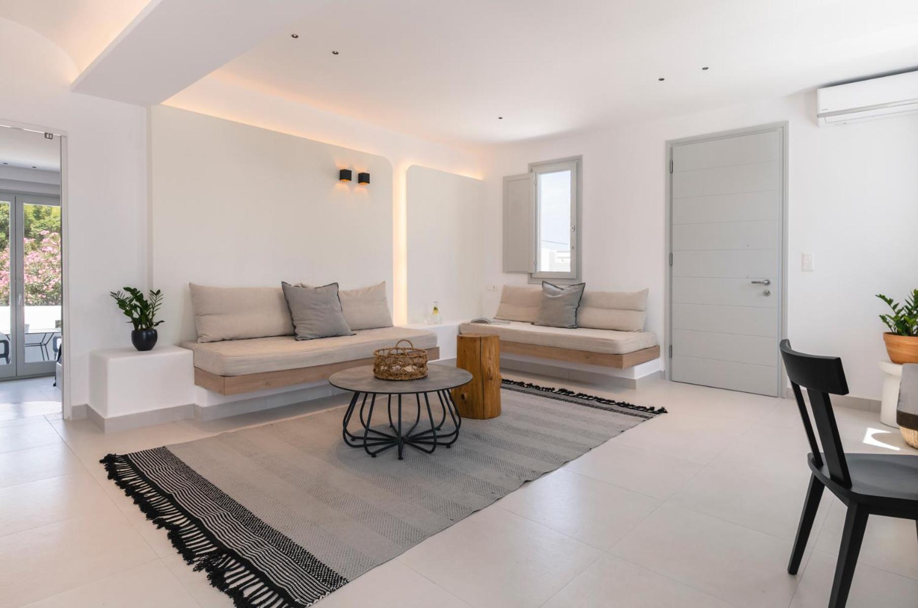 Quartano Suites By Heliessa, Adults Only Науса Экстерьер фото