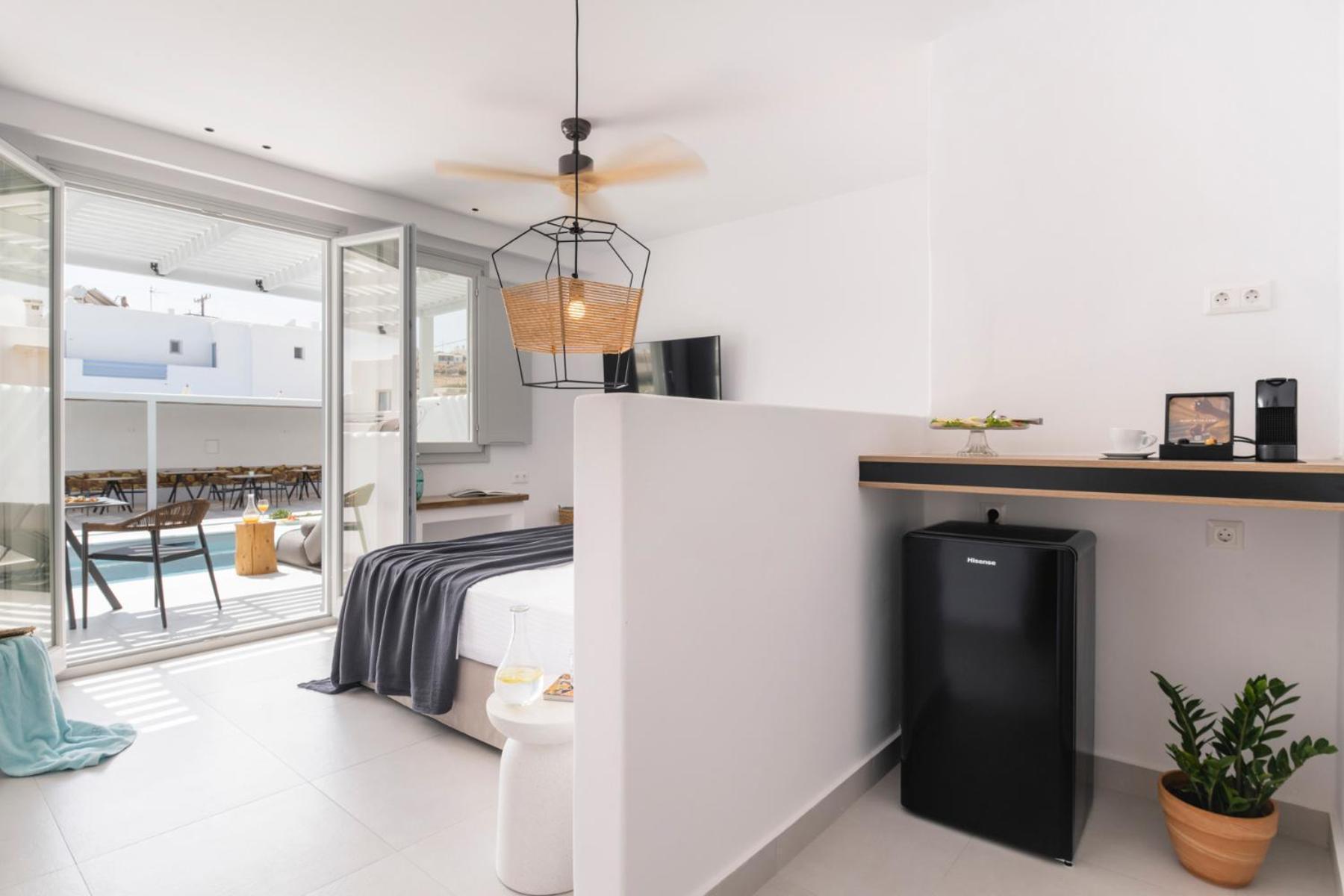 Quartano Suites By Heliessa, Adults Only Науса Экстерьер фото