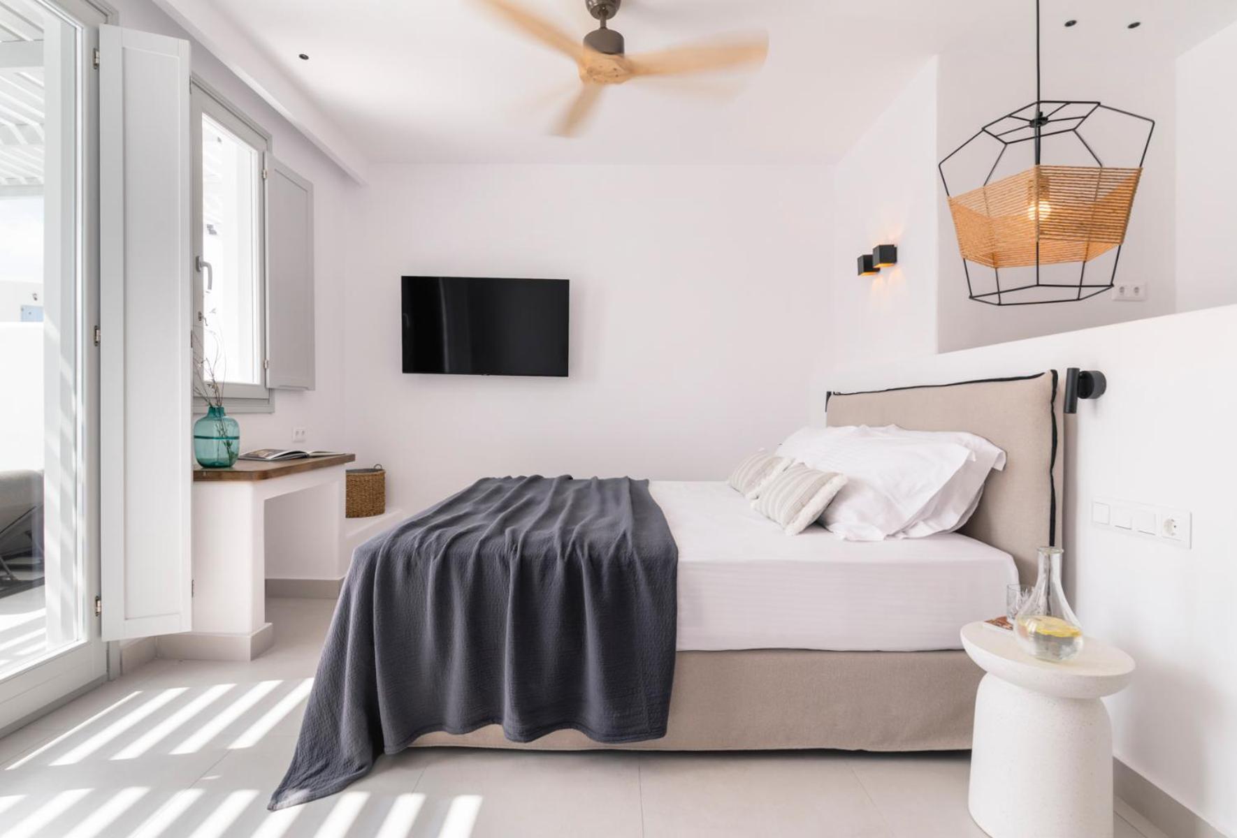 Quartano Suites By Heliessa, Adults Only Науса Экстерьер фото